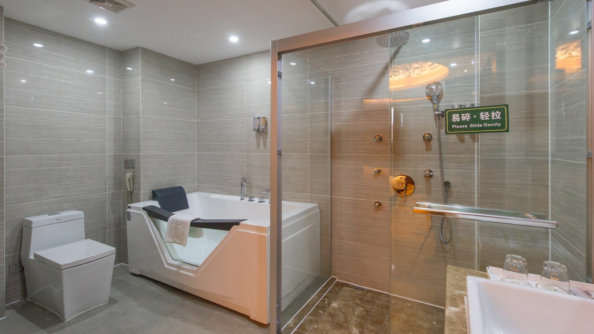Mingfeng International Hotel Guilin Exterior foto